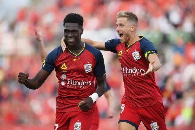 亚预赛-中国男篮101-53大胜关岛 曾凡博14+8